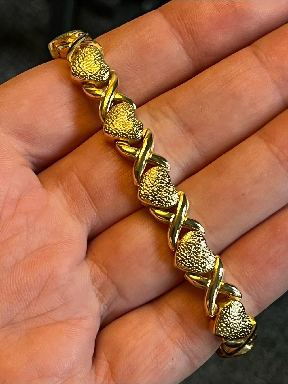 Women’s Gold Tone 7.5 inch Heart Bracelet